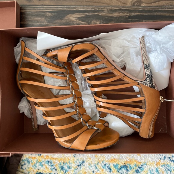 Beautiful strappy COACH snakeskin heels - Picture 4 of 5
